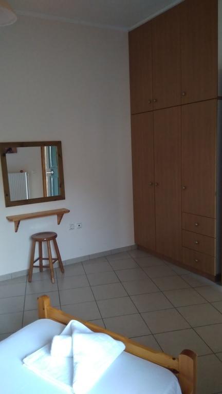 Nikolitsa Apartments Glyfada  Eksteriør billede